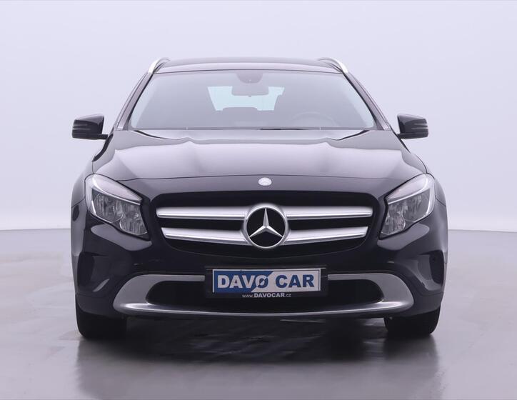 Mercedes-Benz GLA 2