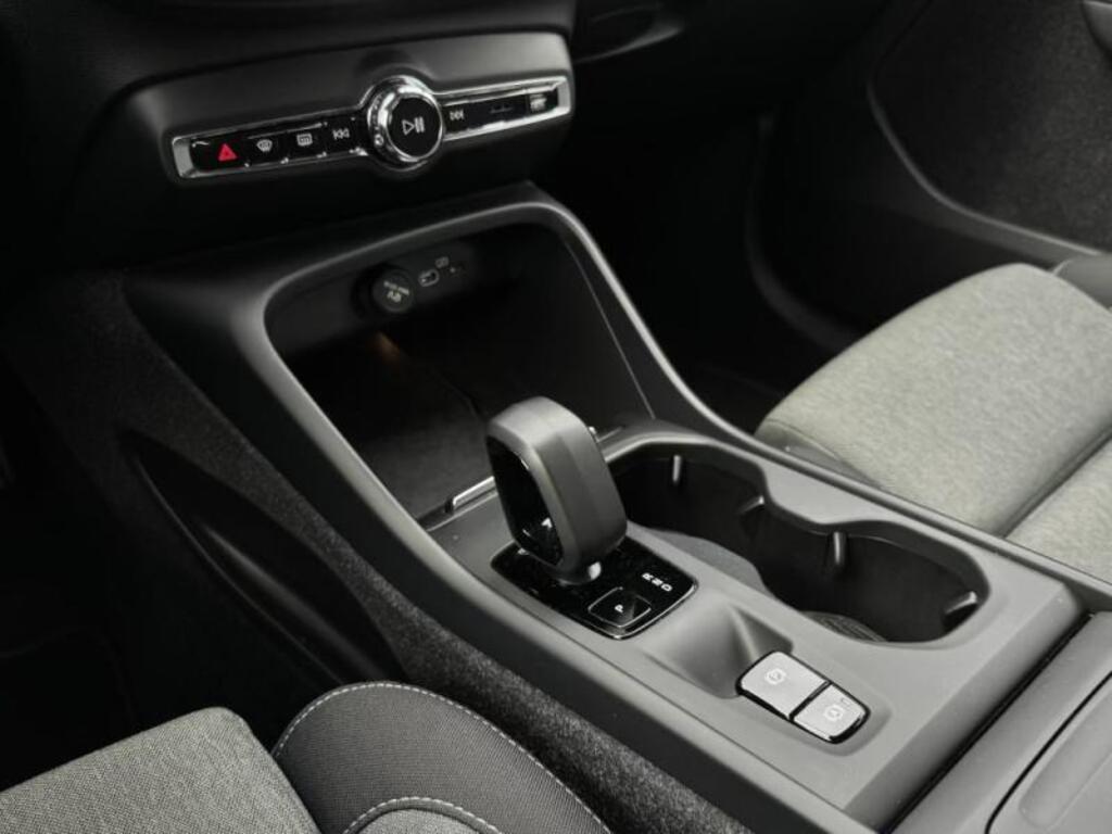 Volvo XC40 21