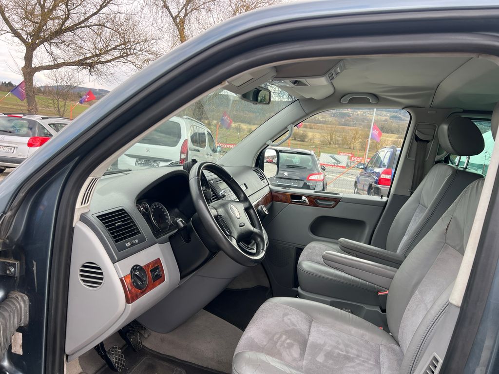Volkswagen Multivan