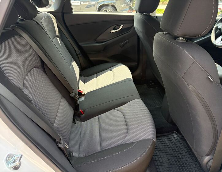 Hyundai i30 10