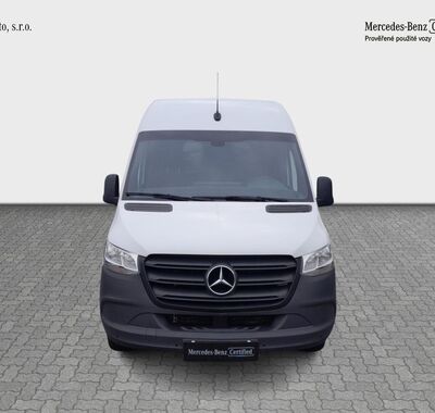 Mercedes-Benz Sprinter 8