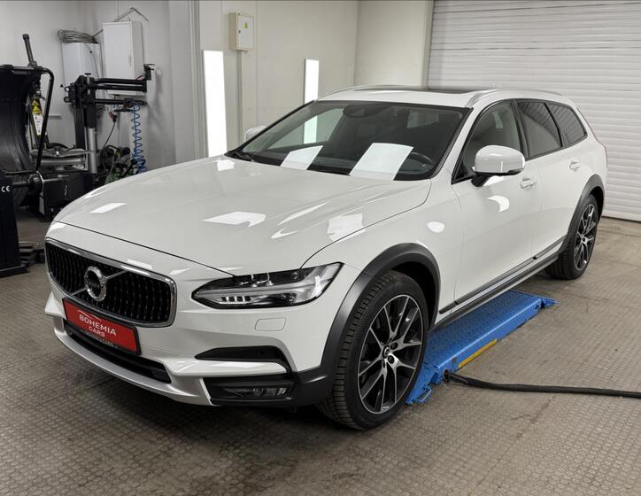 Volvo V90 3