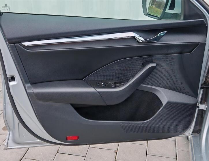 Škoda Octavia 12