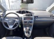 Toyota Verso 12