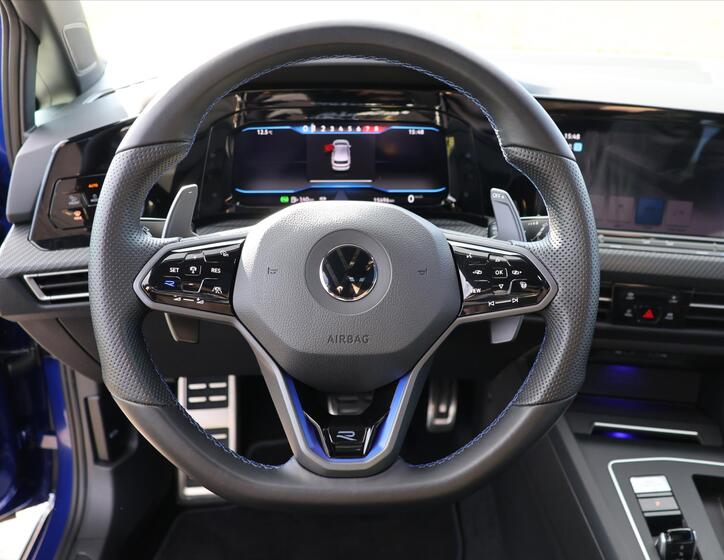 Volkswagen Golf 19