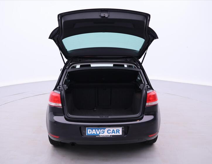 Volkswagen Golf 11