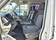 Volkswagen Crafter 12