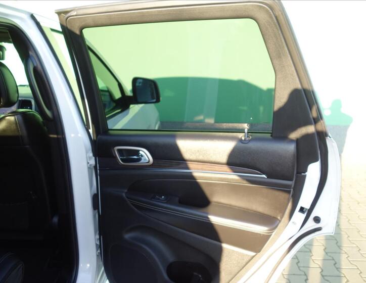 Jeep Grand Cherokee 28