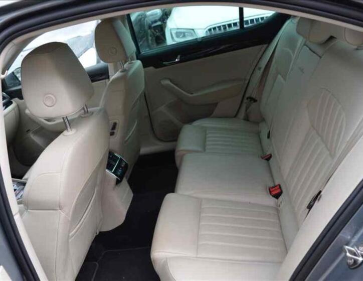 Škoda Superb 19