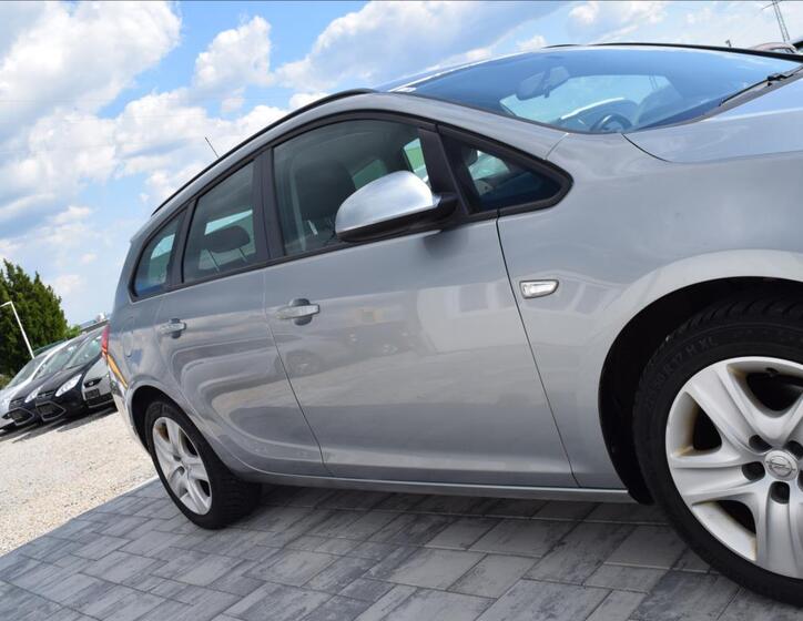 Opel Astra 9