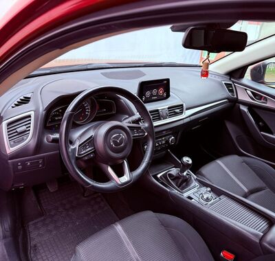 Mazda 3 12