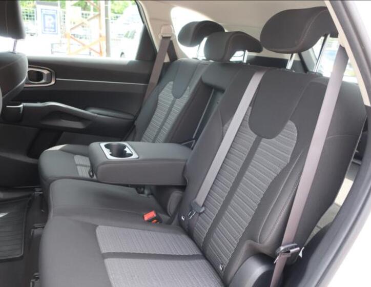 KIA Sorento 13