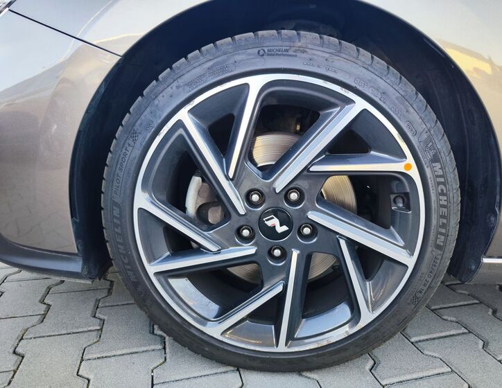 Hyundai i30 32