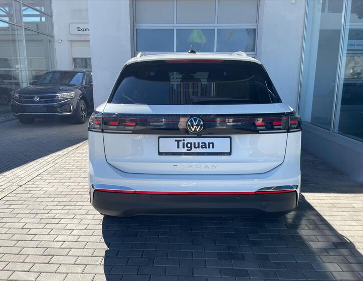 Volkswagen Tiguan 6