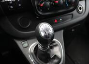 Opel Vivaro 10