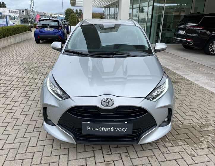 Toyota Yaris 9