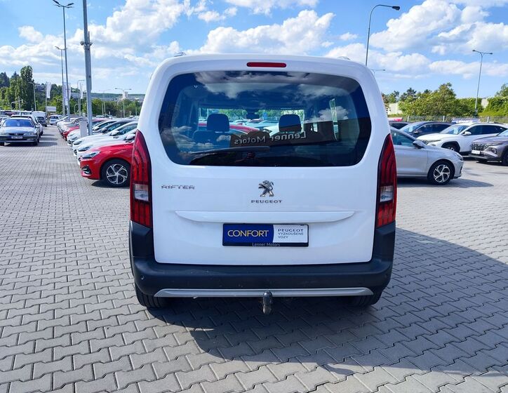 Peugeot Rifter 23
