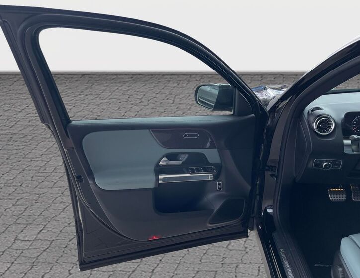 Mercedes-Benz GLB 9