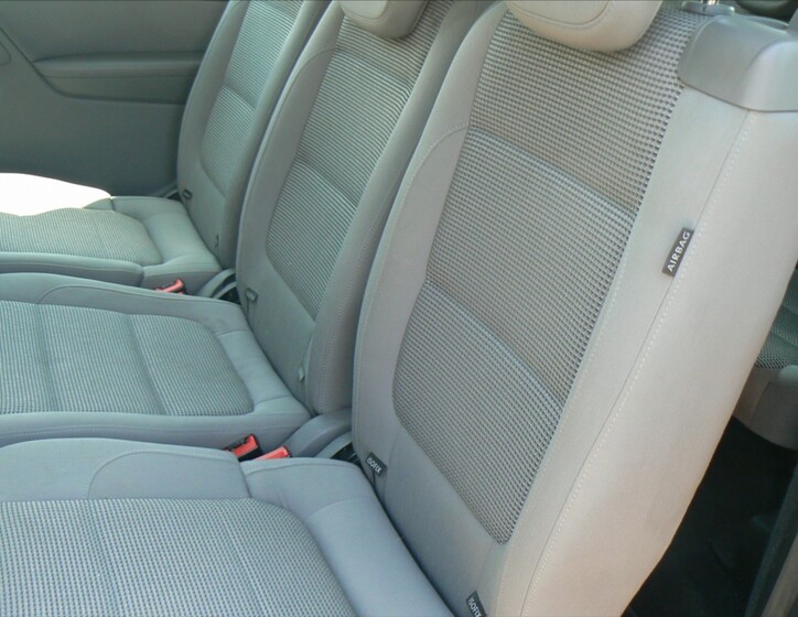 Volkswagen Sharan 19