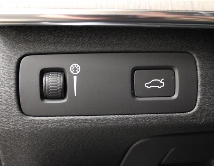 Volvo XC90 16
