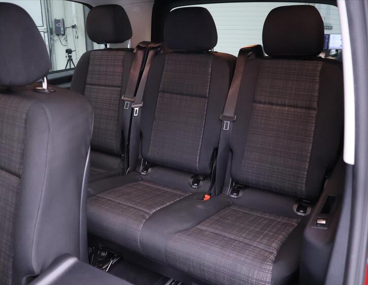 Mercedes-Benz Vito 17
