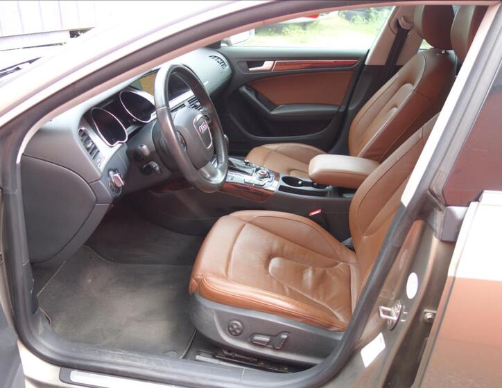 Audi A5 10
