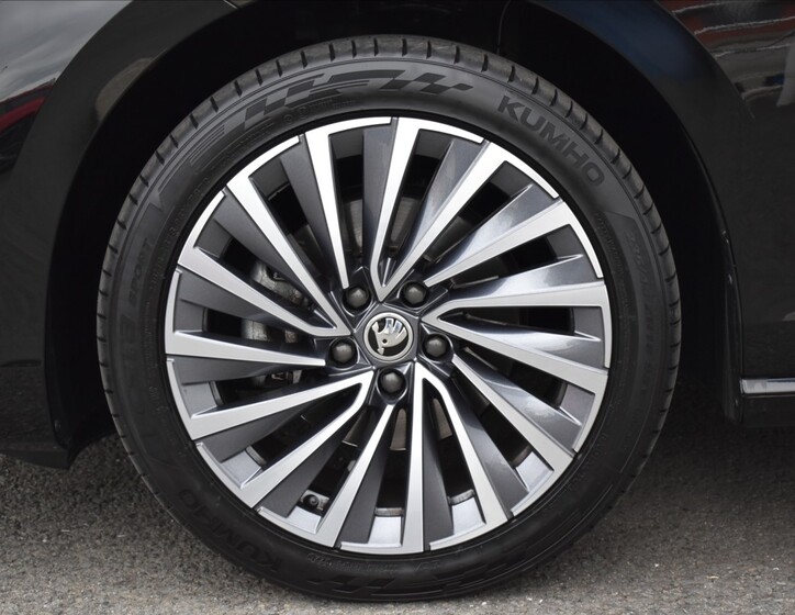 Škoda Superb 7