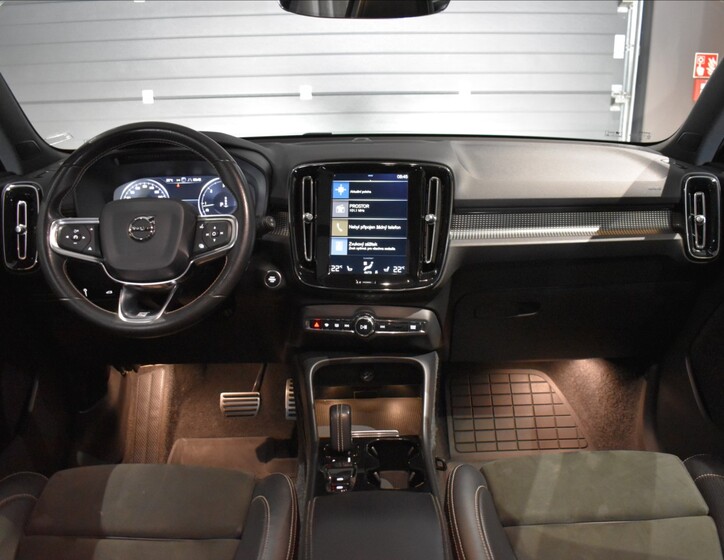 Volvo XC40 14