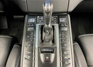 Porsche Macan 18