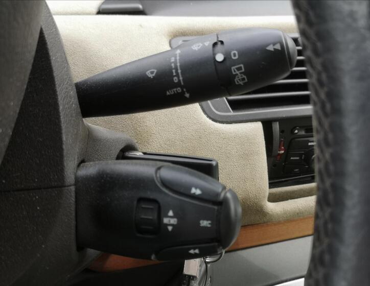 Lancia Phedra 6