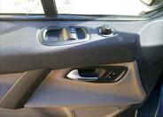 Ford Tourneo Custom 16