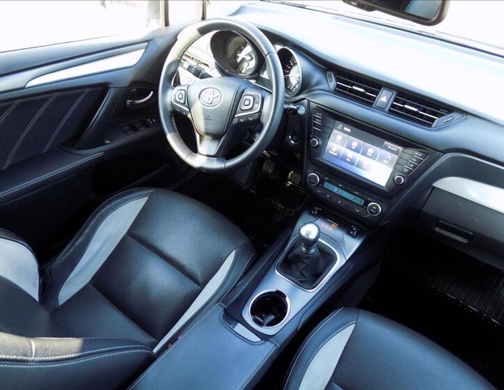 Toyota Avensis 39