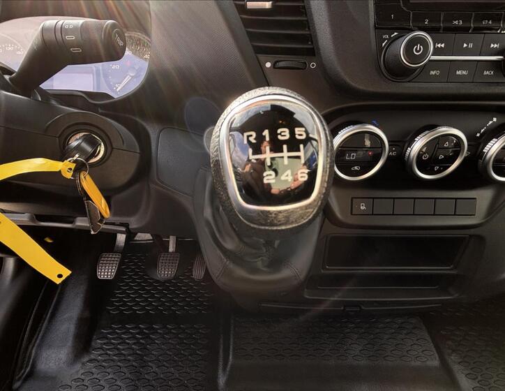 Iveco Daily 21