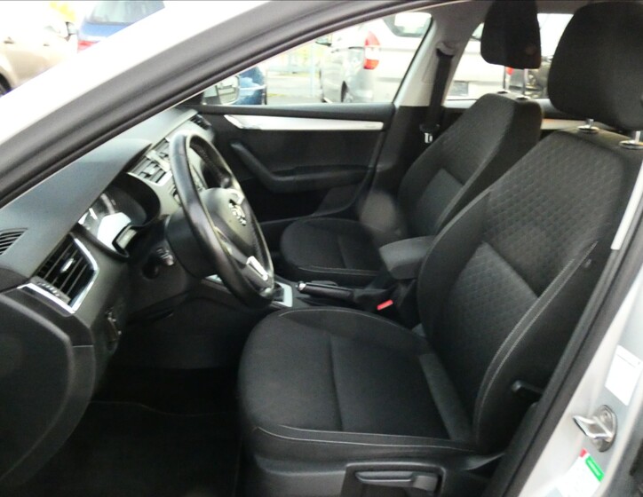 Škoda Octavia 9