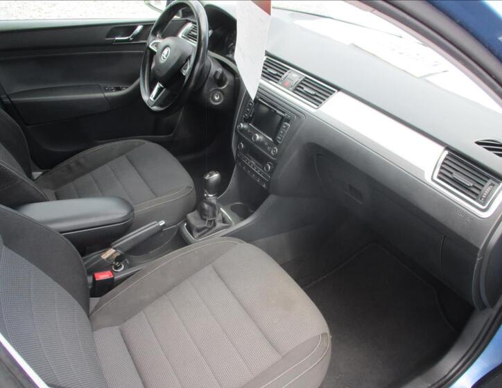 Škoda Rapid 9