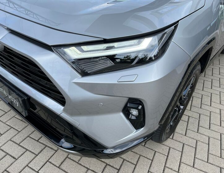 Toyota RAV4 10