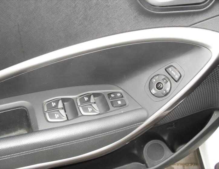 Hyundai Santa Fe 26