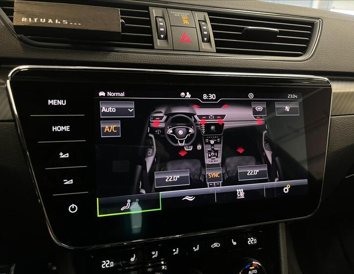 Škoda Superb 10