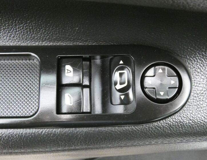 Peugeot 207 26