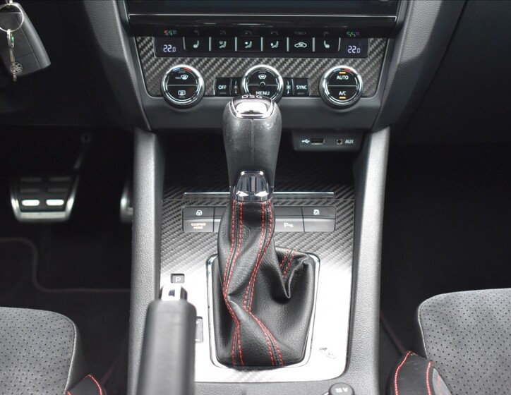 Škoda Octavia 15