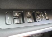 Volvo V40 16