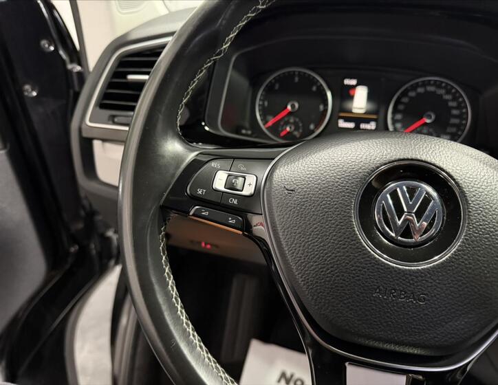 Volkswagen Multivan 10