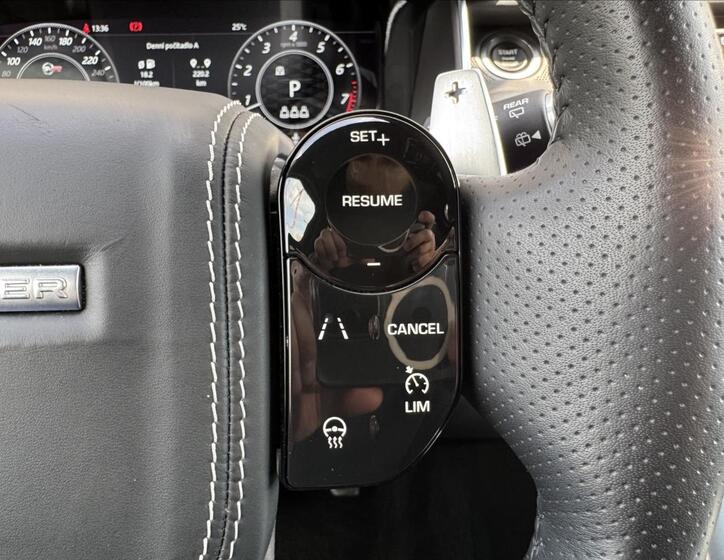 Land Rover Range Rover Sport 31