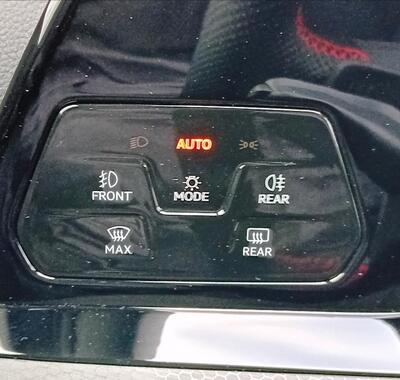 Volkswagen Golf 14