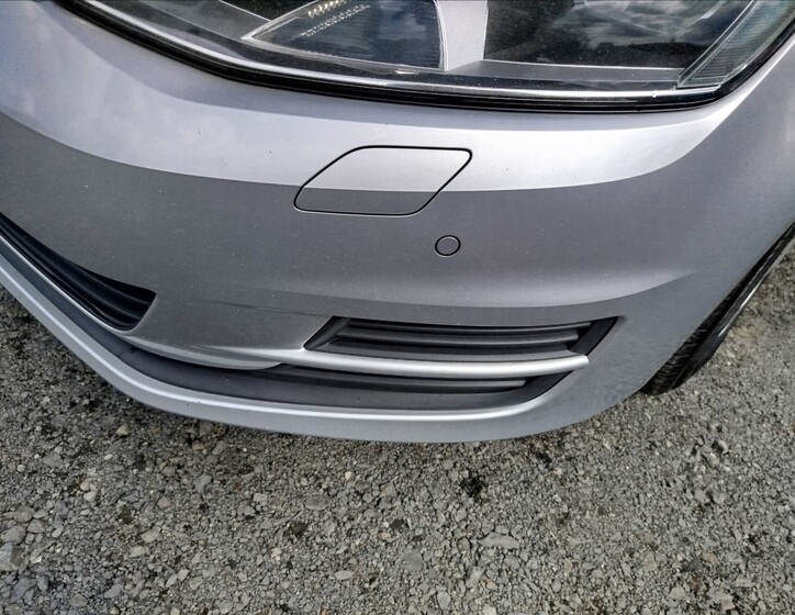 Volkswagen Golf 9
