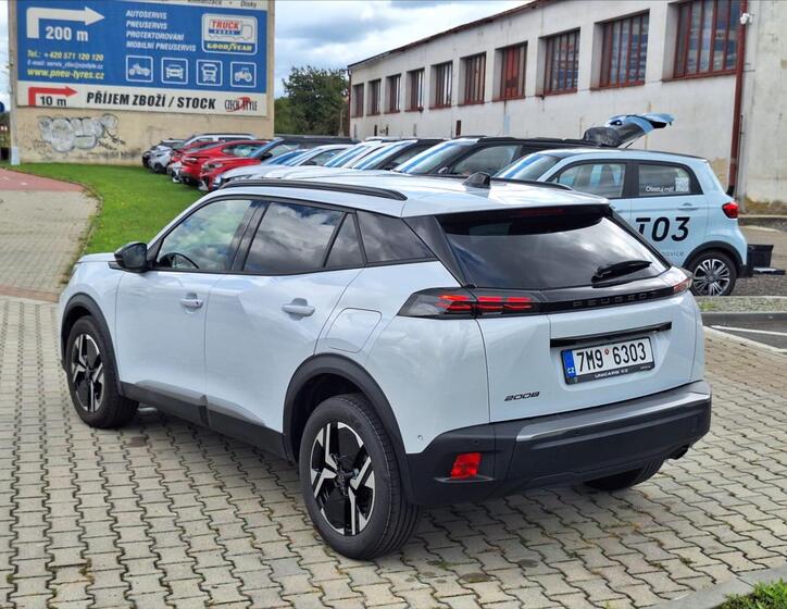 Peugeot 2008 11