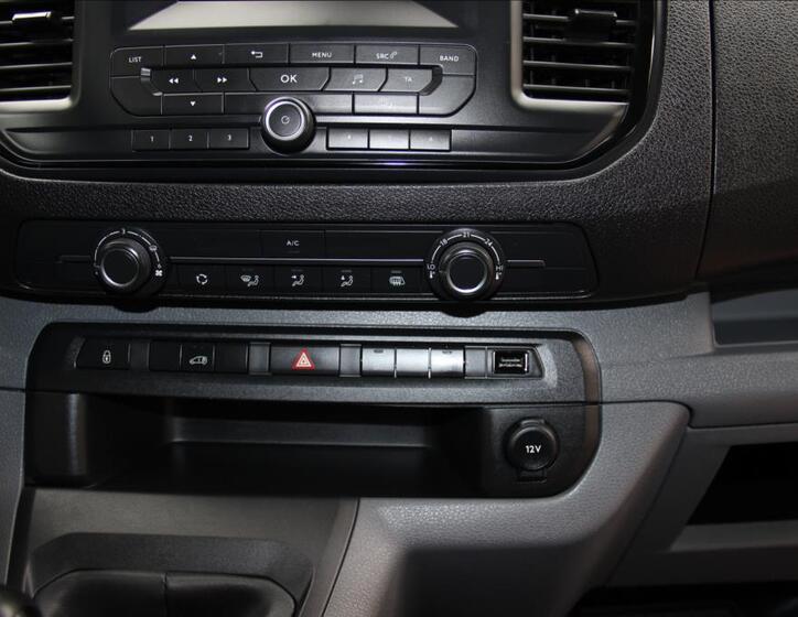 Opel Vivaro 22