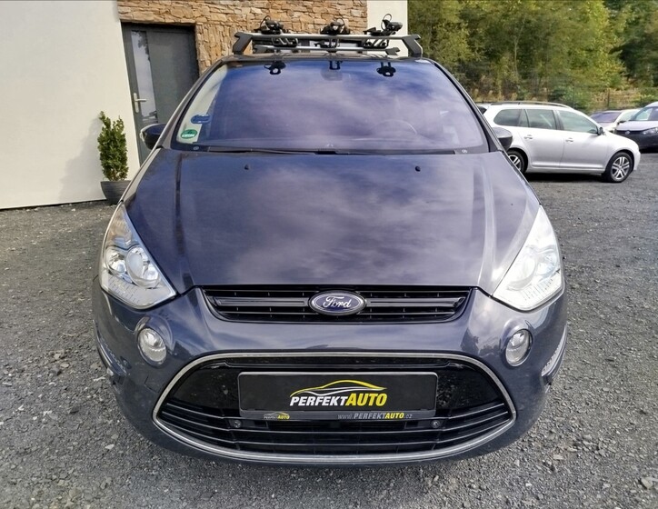 Ford S-MAX 10