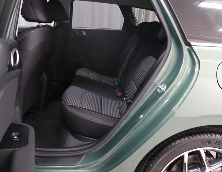 KIA Ceed 10