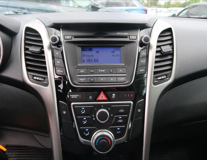 Hyundai i30 14